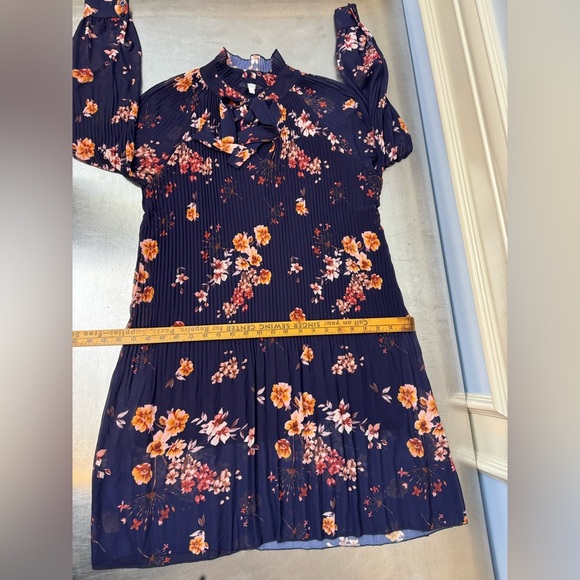 Blue and Orange Pleated Tie Front Long Sleeve floral midi Dress - Picture 6 of 10